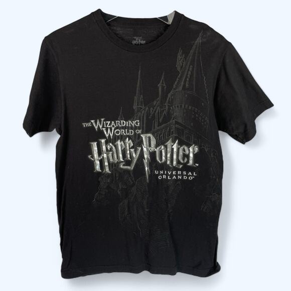 Harry Potter Wizarding World T-Shirt Size M Universal Orlando Hogwarts Castle - Picture 1 of 5